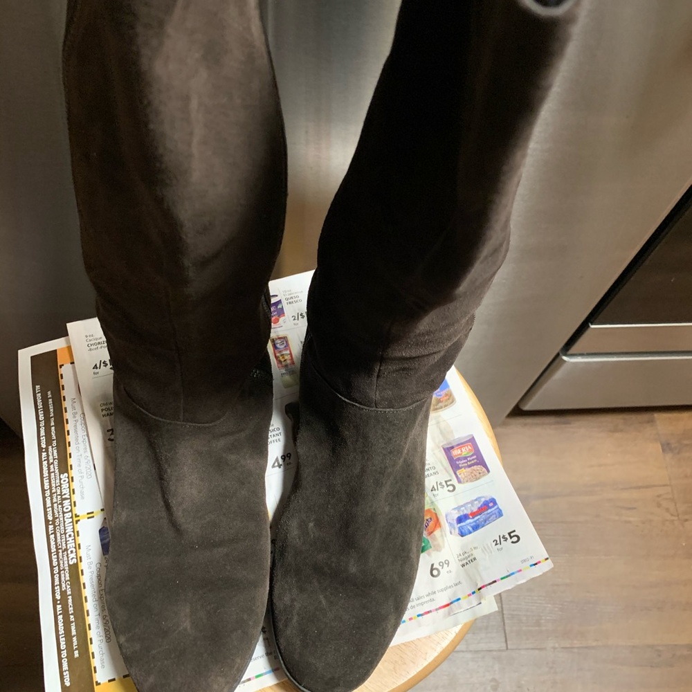 Boots - Picture 8 of 8